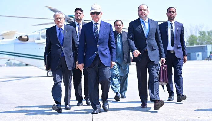 وزیراعظم سعودی عرب کے دورے پر روانہ