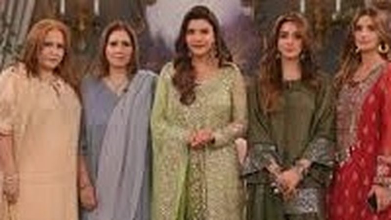 ٹک ٹاکر بہنوں کی مارننگ شو میں شرکت