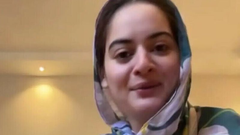 وہ بھی روزہ رکھتی اور نماز پڑھتی ہیں