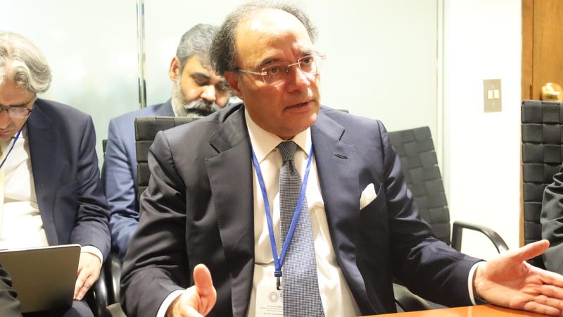معاشی استحکام، سرمایہ کاری پر توجہ مرکوز