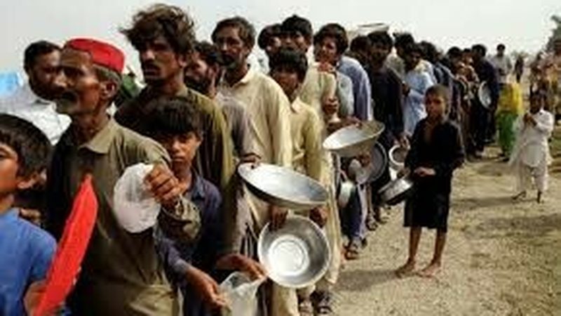 پاکستان میں غربت کی شرح 39.8 سے بڑھ کر 44.7 فیصد