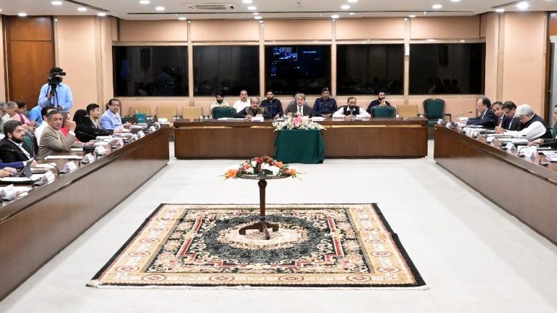 سال بھر میں کوئی منی بجٹ نہیں آیا: وزیر خزانہ