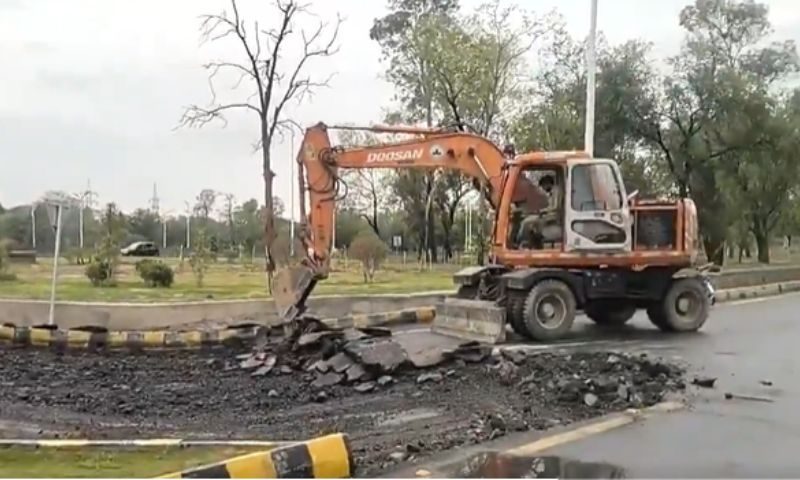 جناح اسکوائر منصوبے کا آبپارہ لوپ دھنس گیا