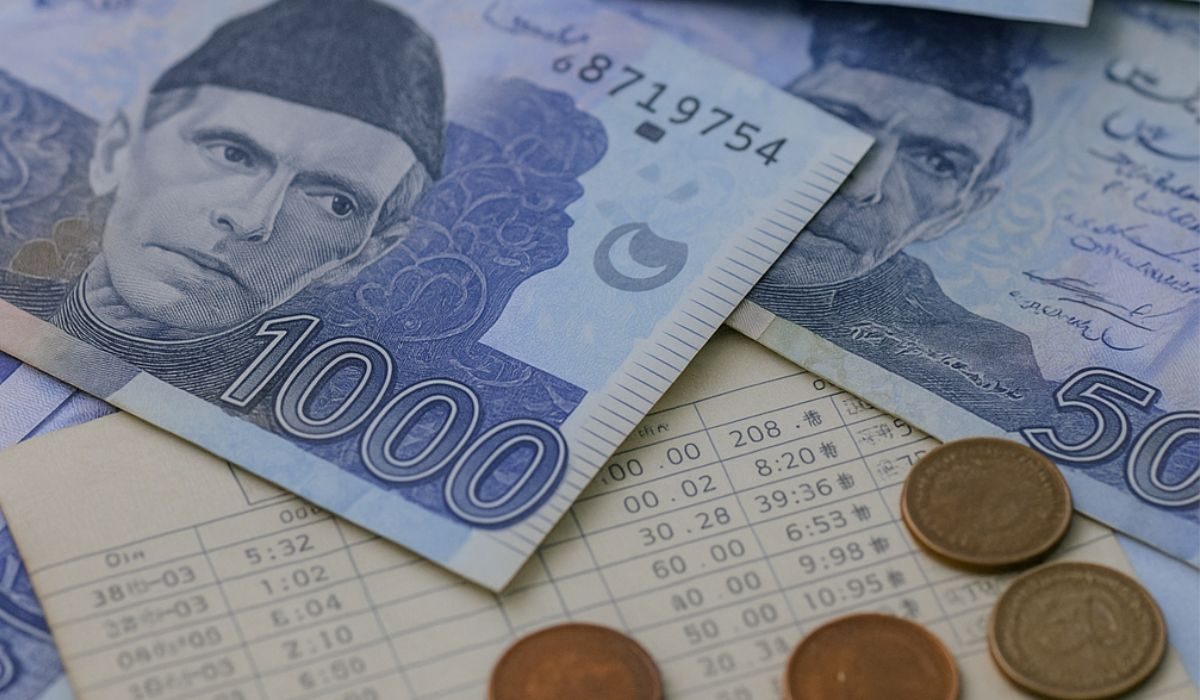 بچت اسکیموں پر منافع کی شرح میں نمایاں کمی