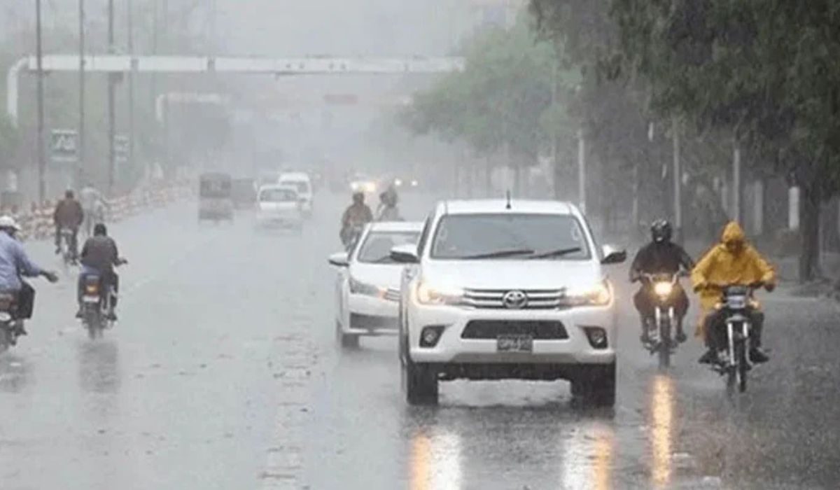 کراچی میں ایک بار پھر بارشوں کا سلسلہ شروع