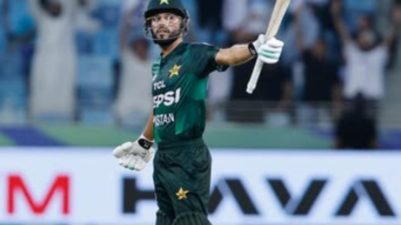 پاکستان کا عمان کو 93 رنز سے شکست