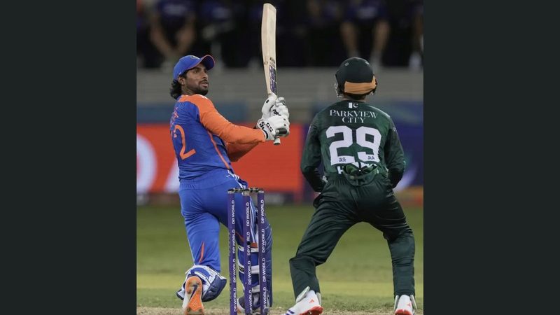 بھارت نے پاکستان کو 7 وکٹوں سے ہرا دیا