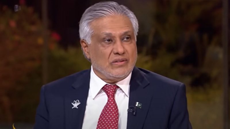 اسحاق ڈار زخمی ہونے کے باوجود چین روانہ