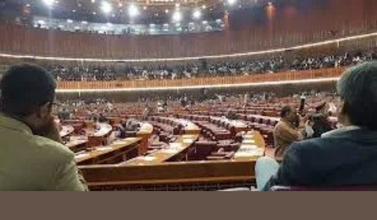 27ویں آئینی ترمیمی بل قومی اسمبلی میں پیش