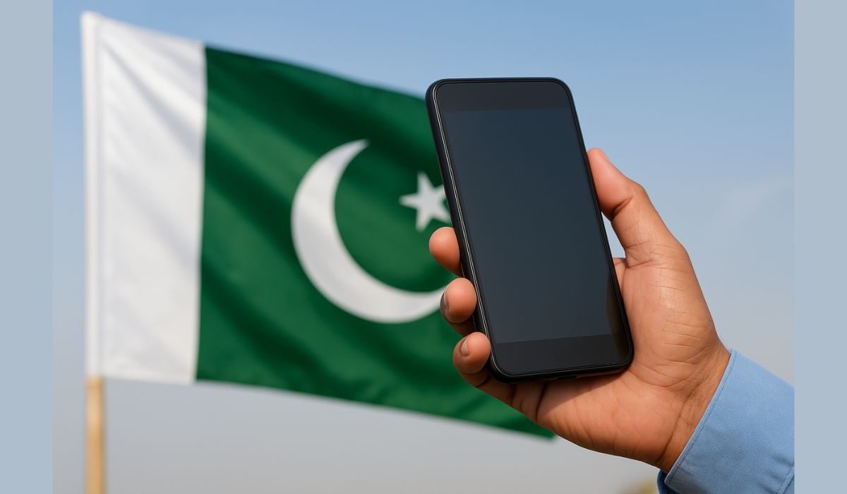 پاکستانیوں کو استعمال شدہ موبائل لانے کی تجویز