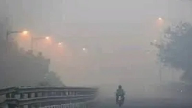 پاکستان میں شدید سردی اور دھند کا سلسلہ جاری