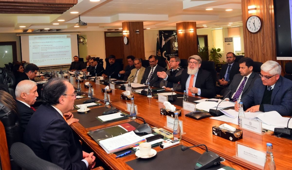 متعدد اہم معاشی، مالیاتی اور شعبہ جاتی فیصلے