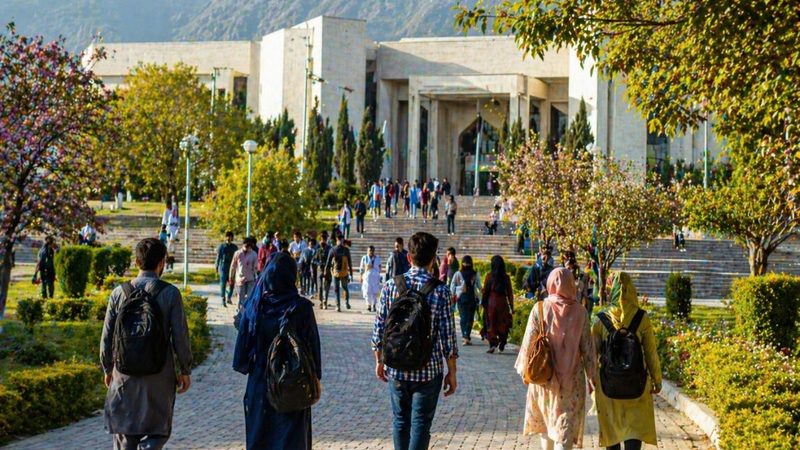 اسلام آباد کی جامعات میں آن کیمپس کلاسز بحال