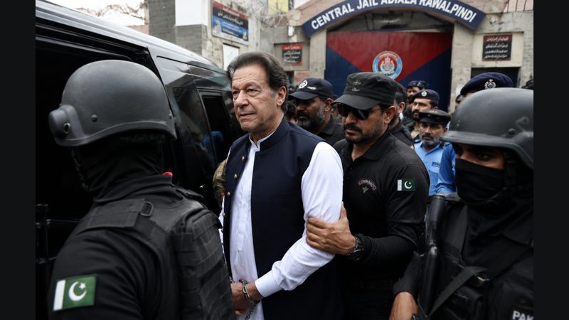 عمران خان شفا اسپتال سے اڈیالا جیل واپس منتقل