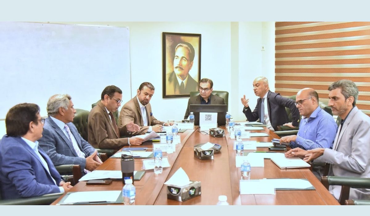 نجکاری کمیشن بورڈ کا اجلاس، جس میں گیپکو نجکاری کے لیے 9 کمپنیوں کو پری کوالیفائی کرنے کا فیصلہ کیا گیا